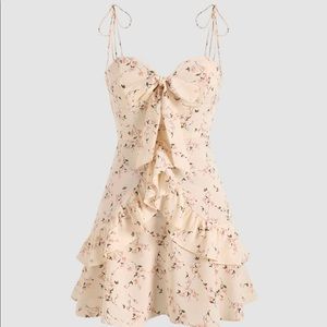 Cute dress! Never worn!